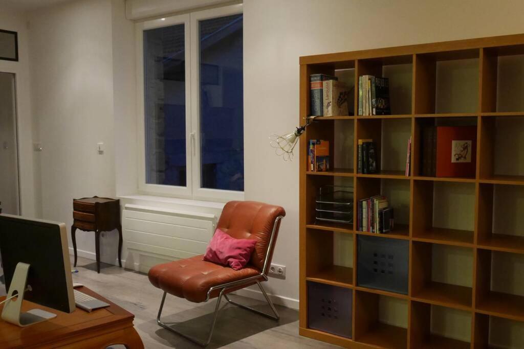 Superbe Loft 100M2 Proche Cathedrale Avec Parking Apartment Reims Luaran gambar