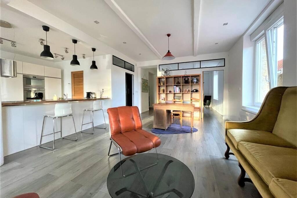 Superbe Loft 100M2 Proche Cathedrale Avec Parking Apartment Reims Luaran gambar