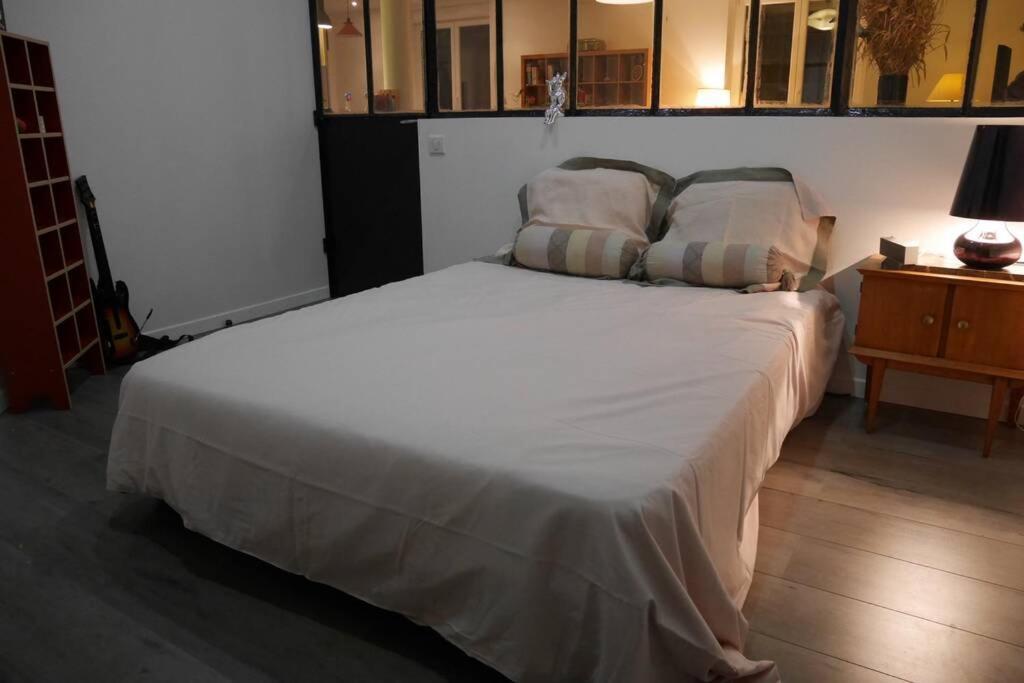 Superbe Loft 100M2 Proche Cathedrale Avec Parking Apartment Reims Luaran gambar