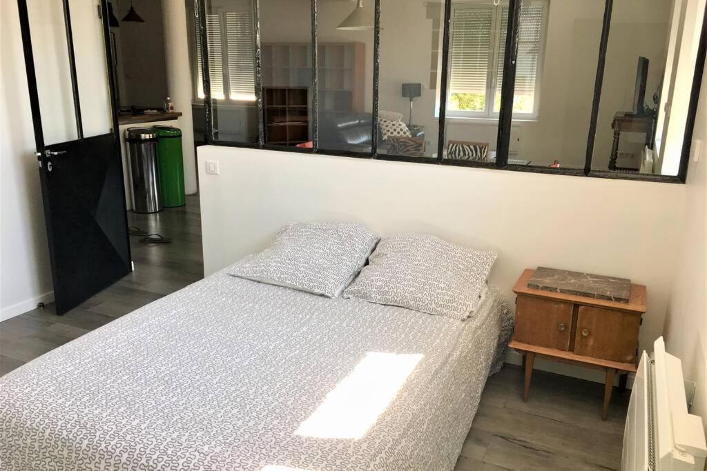 Superbe Loft 100M2 Proche Cathedrale Avec Parking Apartment Reims Luaran gambar