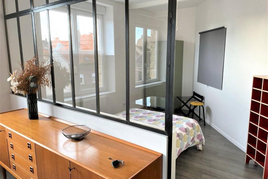 Superbe Loft 100M2 Proche Cathedrale Avec Parking Apartment Reims Luaran gambar