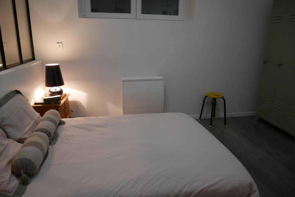 Superbe Loft 100M2 Proche Cathedrale Avec Parking Apartment Reims Luaran gambar