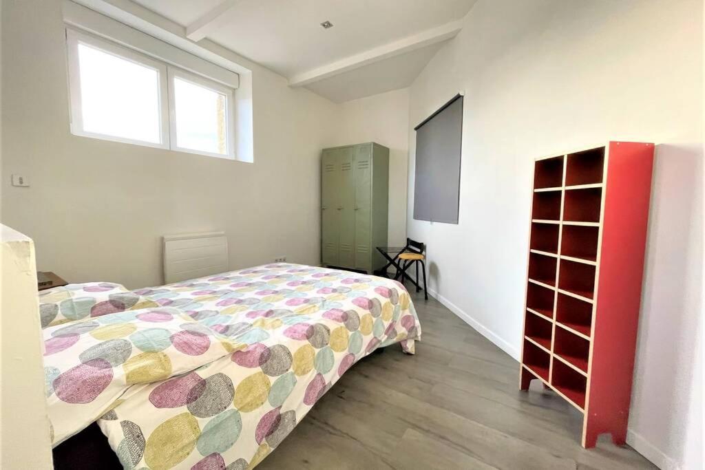 Superbe Loft 100M2 Proche Cathedrale Avec Parking Apartment Reims Luaran gambar