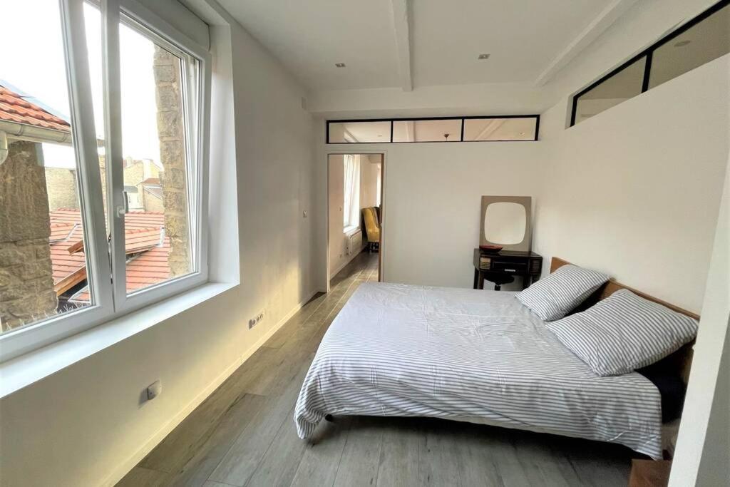 Superbe Loft 100M2 Proche Cathedrale Avec Parking Apartment Reims Luaran gambar